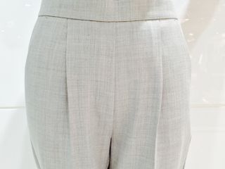 ウォッシャブルパンツ　トップグレー　タック.jpg